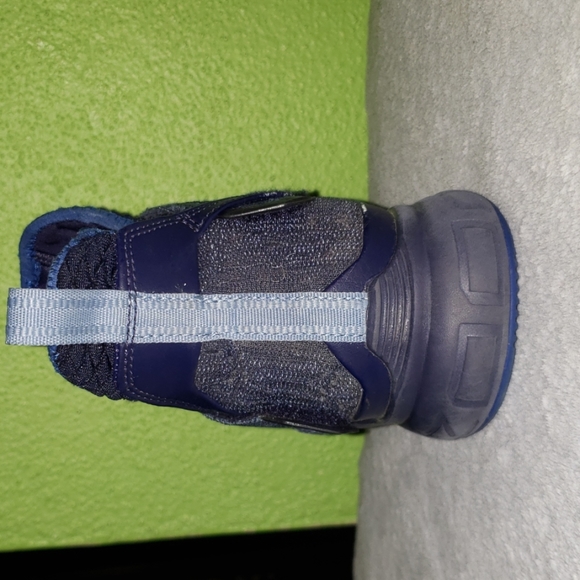 They dont fit me anymore and i want to sell them - Picture 3 of 3